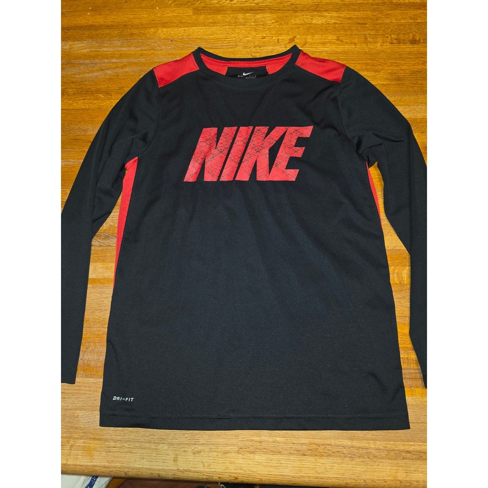 Nike‎ Boys XL Black Red Dri-FIT Long Sleeve Graphic Athletic Performance Shirt